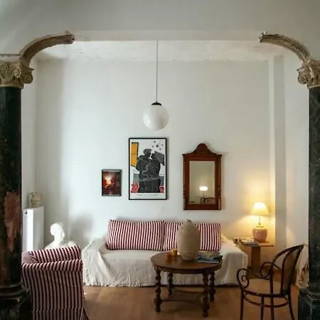 Casa L'on Athenian Flat Apartment